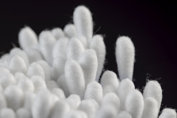 新型卫生棉签采用天然棉图片下载