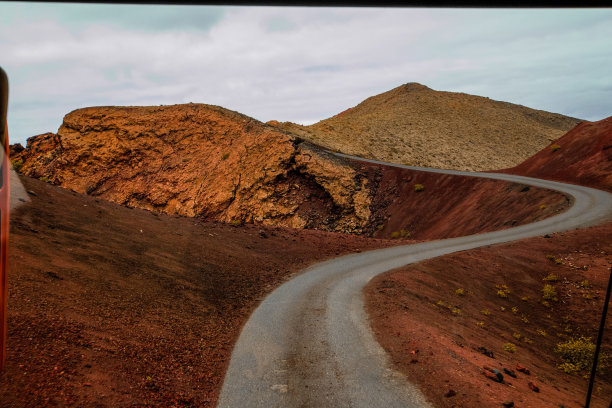 提曼法亚国家公园令人惊叹的火山全景景观。热门旅游在兰萨罗特岛加那利群岛西班牙。艺术照片。旅游的概念图片下载