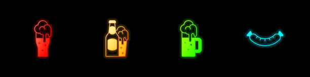 集玻璃啤酒，啤酒瓶和玻璃，木马克杯和香肠图标。向量图片下载