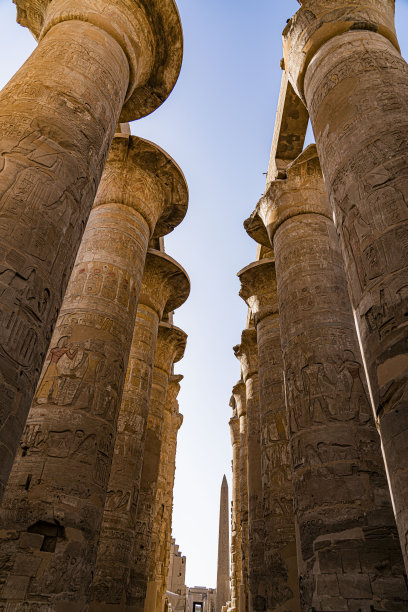 埃及卢克索卡纳克神庙的柱式大厅图片下载