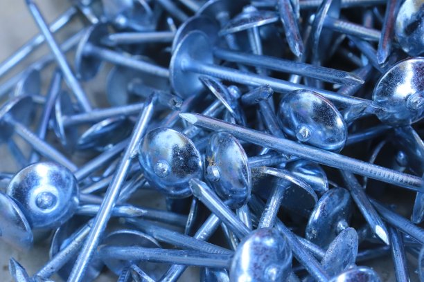 银木匠的钉子特写背景图片下载