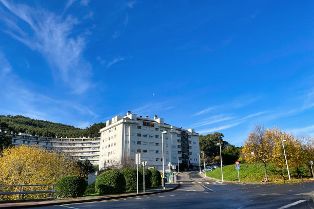 西班牙北部比斯开湾沿岸的一个小镇图片下载