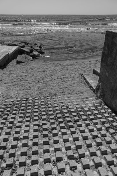 卡波德帕洛斯渔村海滩上的码头图片下载