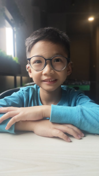 给你拍照，少年图片下载