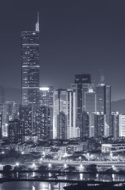 黄昏时分，中国深圳的天际线。从香港边境眺望图片下载