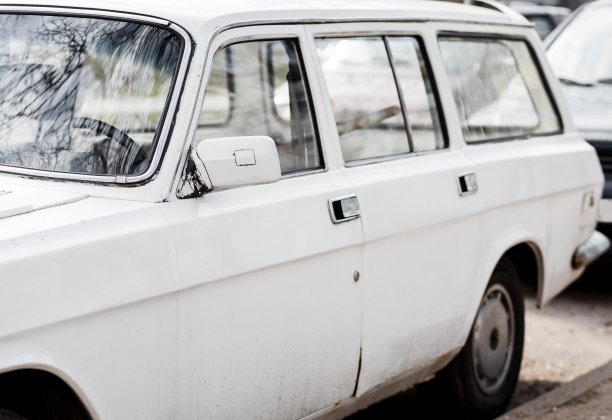 旧家用汽车的一部分图片下载