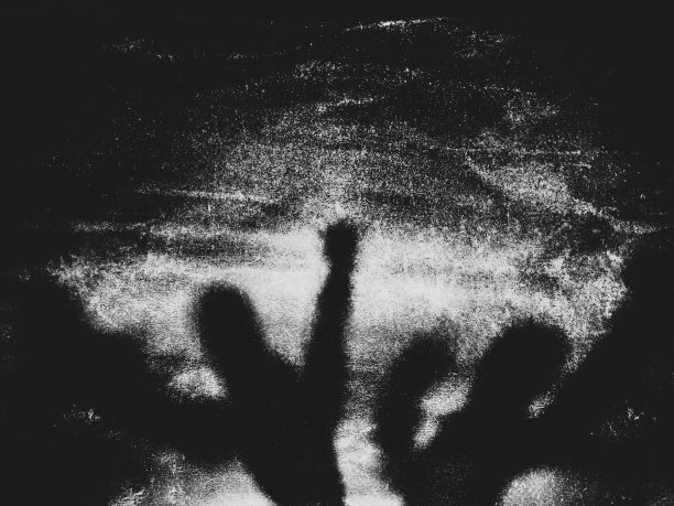 黑色和白色的阴影图片下载