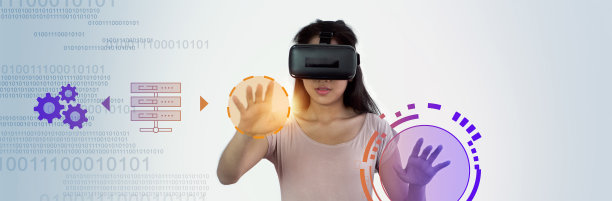 亚洲年轻女子戴上虚拟VR眼镜连接虚拟全球互联网，管理系统，在线数据库自动化高效管理文件，未来科技。图片下载