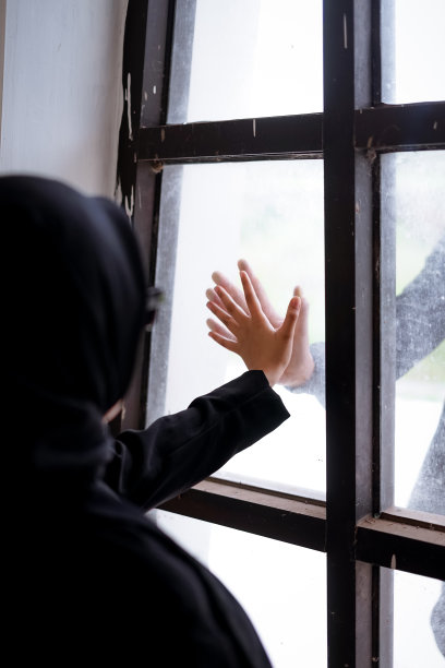 牵手浪漫图片下载