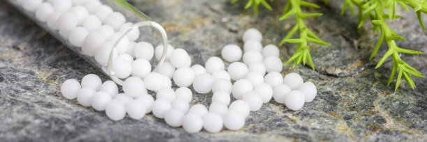 用草药丸替代药物图片下载