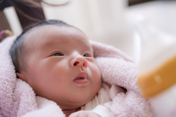 可爱的日本宝宝和妈妈图片下载