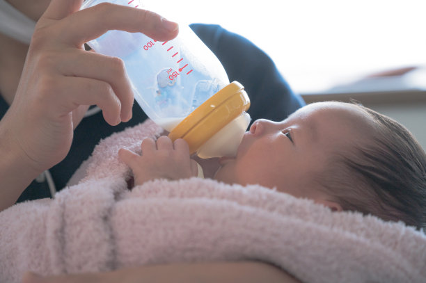 可爱的日本宝宝和妈妈图片下载