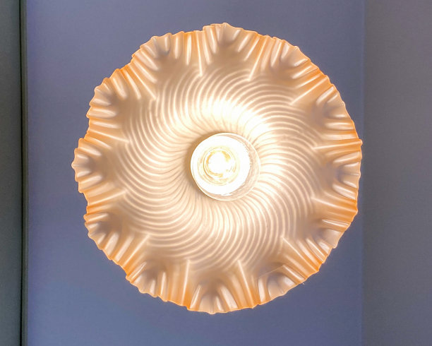 古董吊灯图片下载