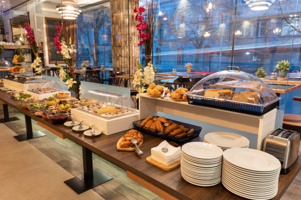 餐厅内部设有自助餐台图片下载