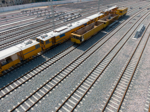 基础设施建设，高铁维修站图片下载