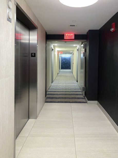 走廊电梯图片下载
