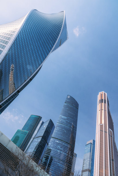 莫斯科商业区的摩天大楼。塔楼的自下而上视图。莫斯科。俄罗斯图片下载