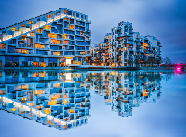 哥本哈根，丹麦。8号房子，也被称为大房子，奥雷斯塔德郊区。图片下载