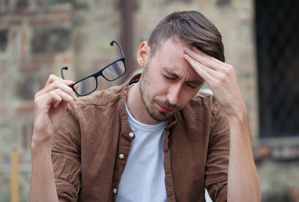 坏的视力图片下载