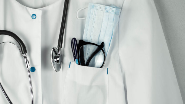 医疗制服，医生的白大褂特写。医学概念。图片下载