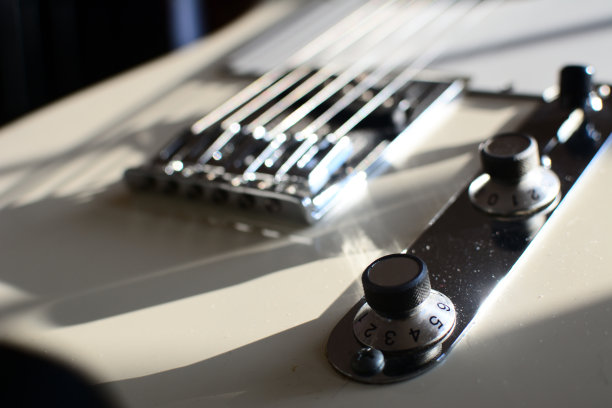 电吉他在阳光下图片下载