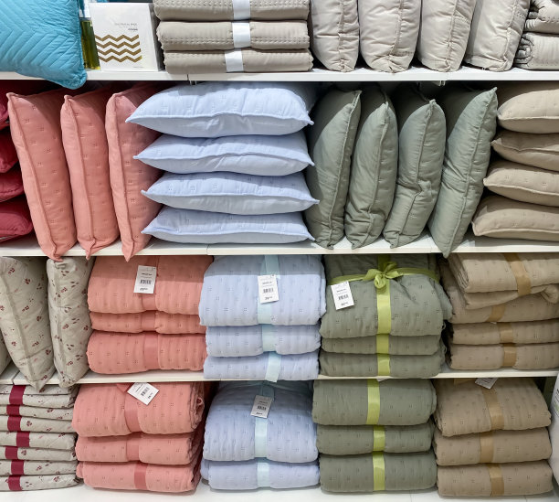 购买家用纺织品、被子、枕头、毛巾、长袍等等图片下载