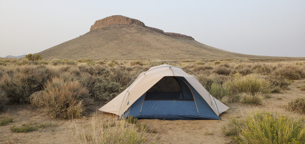 科罗拉多州库雷坎蒂国家娱乐区的帐篷露营图片下载
