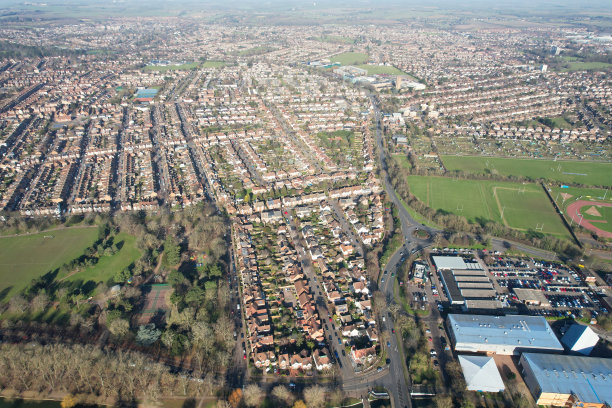 贝德福德市中心鸟瞰图图片下载
