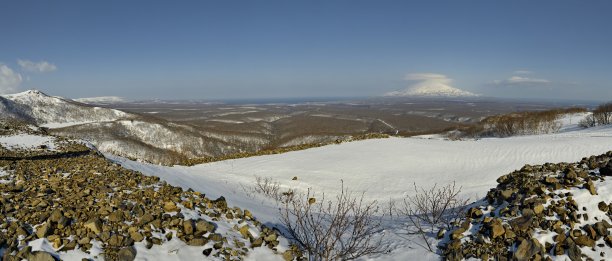 千岛群岛的火山山脉图片下载