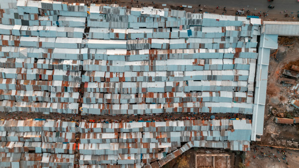 坦桑尼亚阿鲁沙市鸟瞰图图片下载