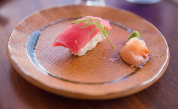 新鲜金枪鱼寿司图片下载