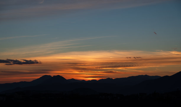 意大利莫利塞壮观的日落照片图片下载