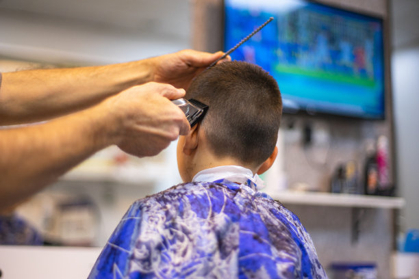 孩子剪的头发图片下载