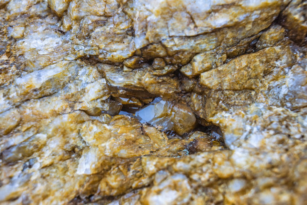 石英石属于天然岩石图片下载