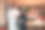 阿拉伯商人领袖与穆斯林头巾妇女在现代玻璃办公室里一边使用平板电脑和智能手机一边讨论商业项目的肖像照片图片下载