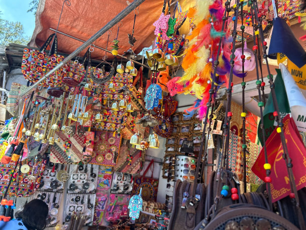 丰富多彩的工艺品图片下载