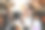 一名妇女正在拍摄佛罗伦萨的圣洛伦佐市场图片下载
