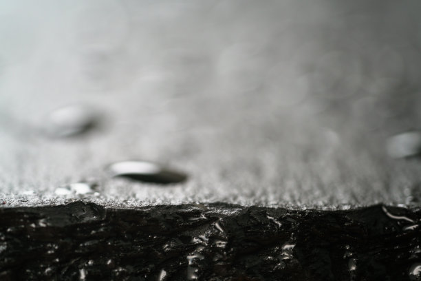 石板表面有水珠微距拍摄图片下载