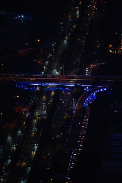 中国广西南宁城市道路和立交桥夜景图片下载
