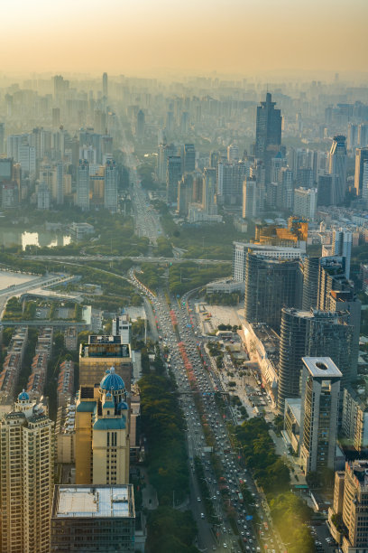 中国广西南宁傍晚日落的城市景观图片下载