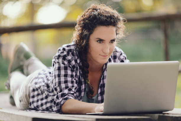 户外远程办公，会是解决方案吗?图片下载