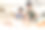 快乐的年轻亚洲父亲和孩子正在用笔记本电脑学习如何在自家厨房做饭。图片下载