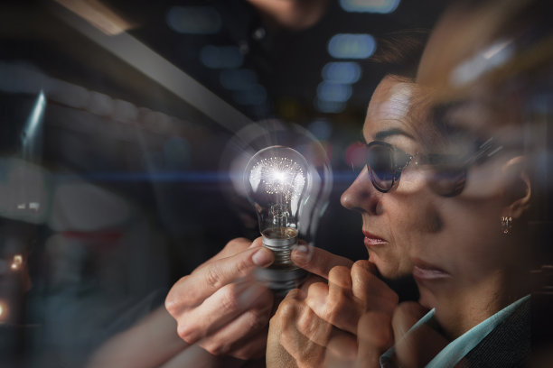 人工智能的头脑风暴。图片下载