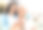 母亲、祖母和家人在户外拥抱写真，关怀和父母的爱带着微笑。幸福，退休了，妈妈带着老妇人一起和年迈的奶奶度过了一个快乐的假期图片下载