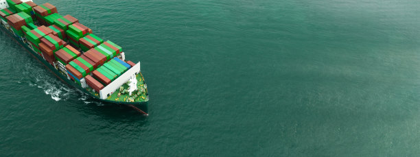 集装箱船海运进出口业务物流运输航拍全景图图片下载