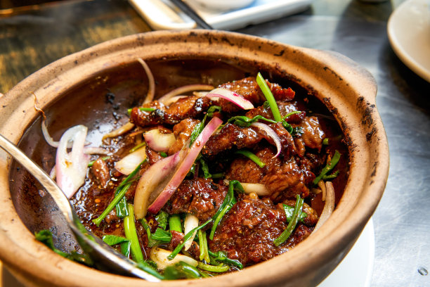 美味的经典粤菜，牛肉冻锅图片下载