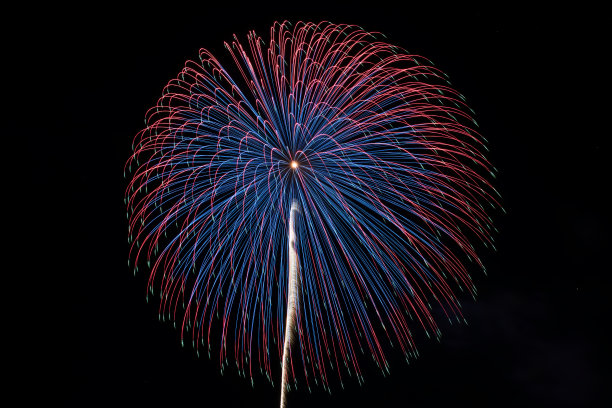 Ojiya Niigata日本码头烟花图片下载