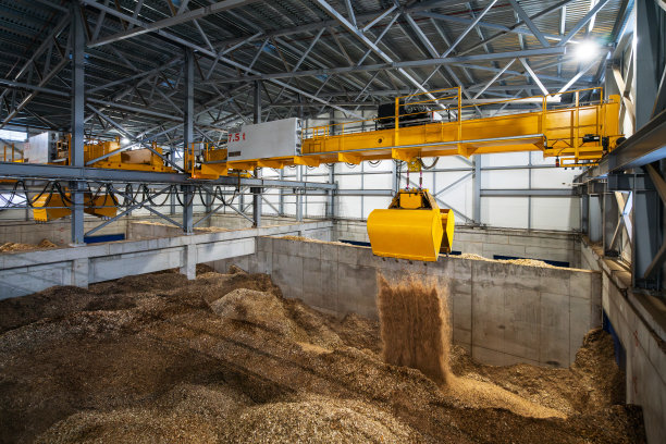 仓库里成堆的木屑图片下载