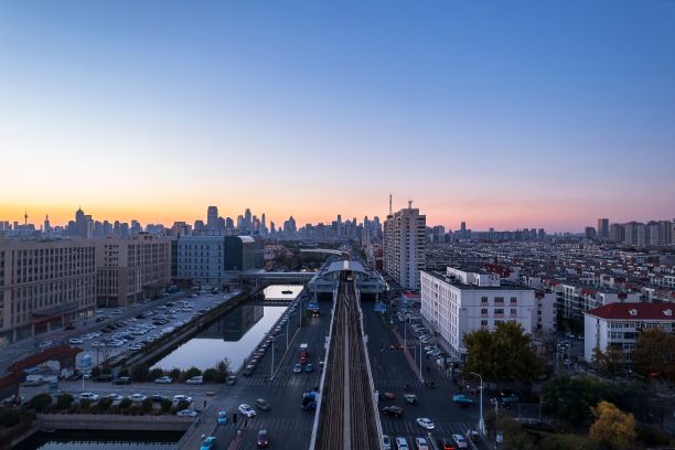 中国天津外环路，俯瞰市中心图片下载