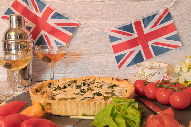 加冕菠菜乳蛋饼是街头派对的官方美食图片下载